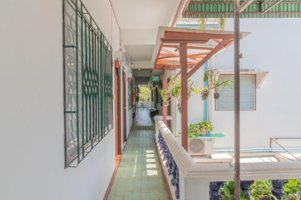 Rendezvous Oldtown Chiangmai Hotel Chiang Mai Exterior foto